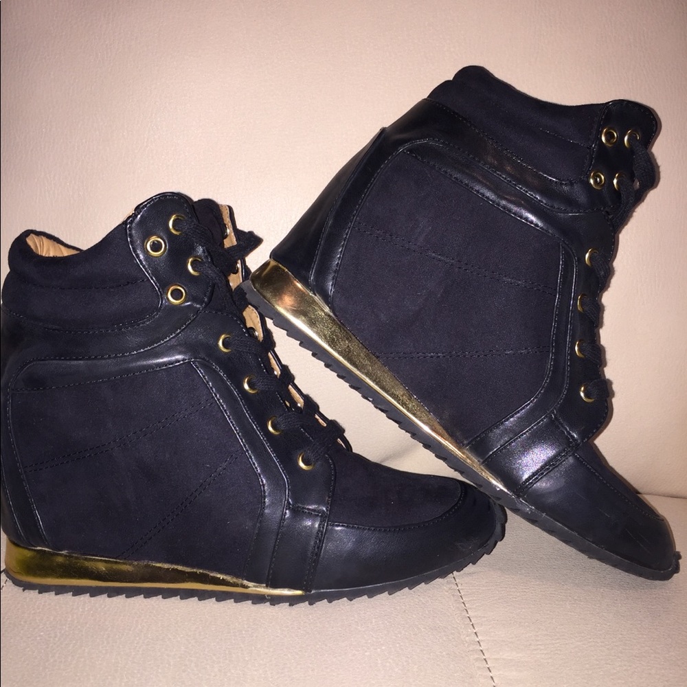 Women’s Stylish Wedge Sneakers